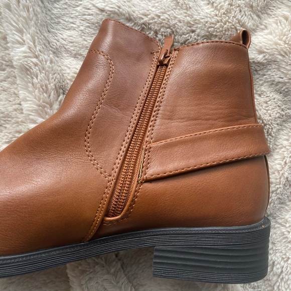 brown leather booties - Picture 3 of 3